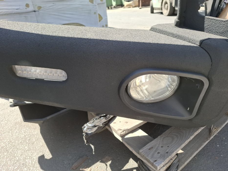 Zerzak przedni Toyota Hillux