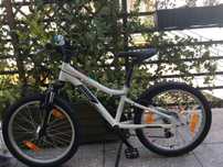 Rower dziewczęcy Genesis Melissa 20"  biegów 7 stan idealny