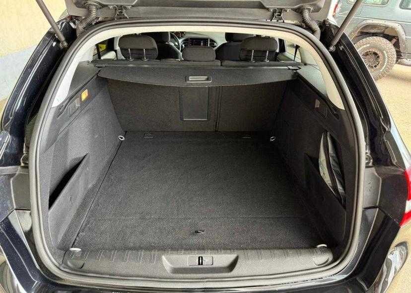 Peugeot 308 sw 2019 1.5 hdi