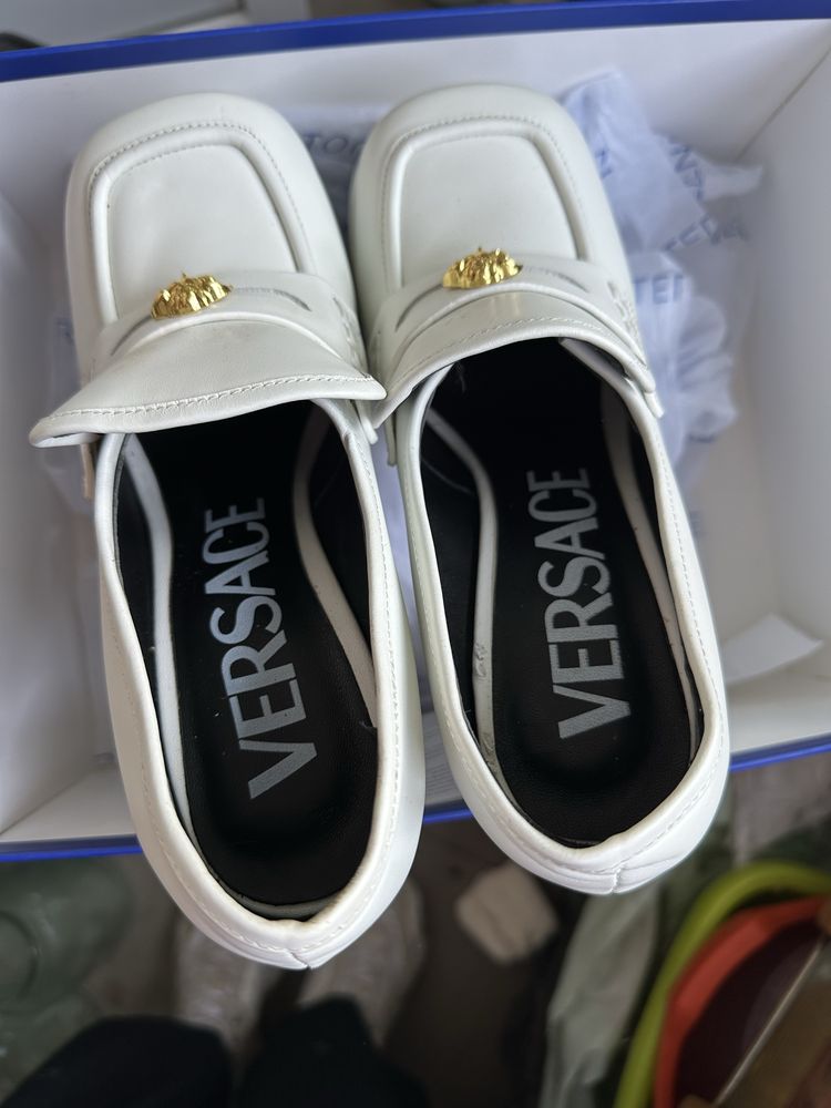 туфли Versace белые