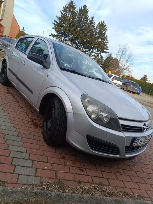 Astra h 1.6 benzyna 2004r