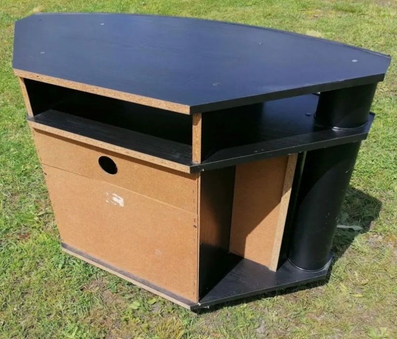 Stolik pod telewizor