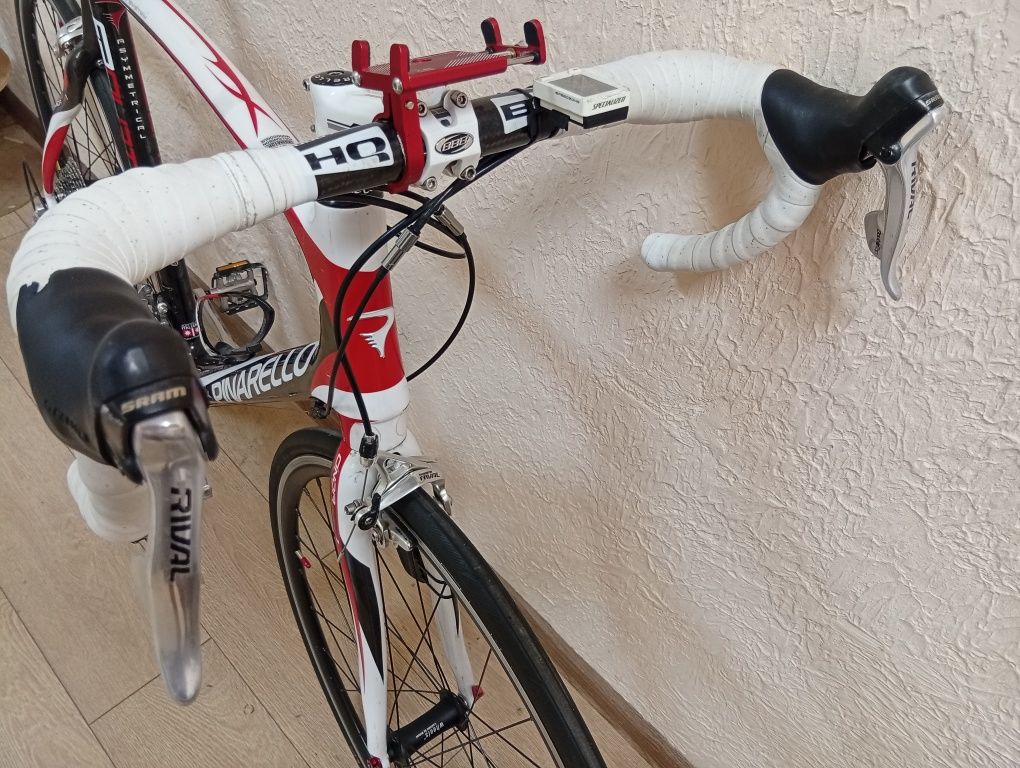 Pinarello Quattro. шоссейный велосипед