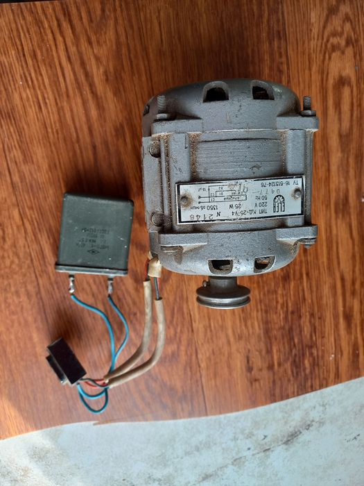 Електродвигун СССР 220 вольт, 25 ват.