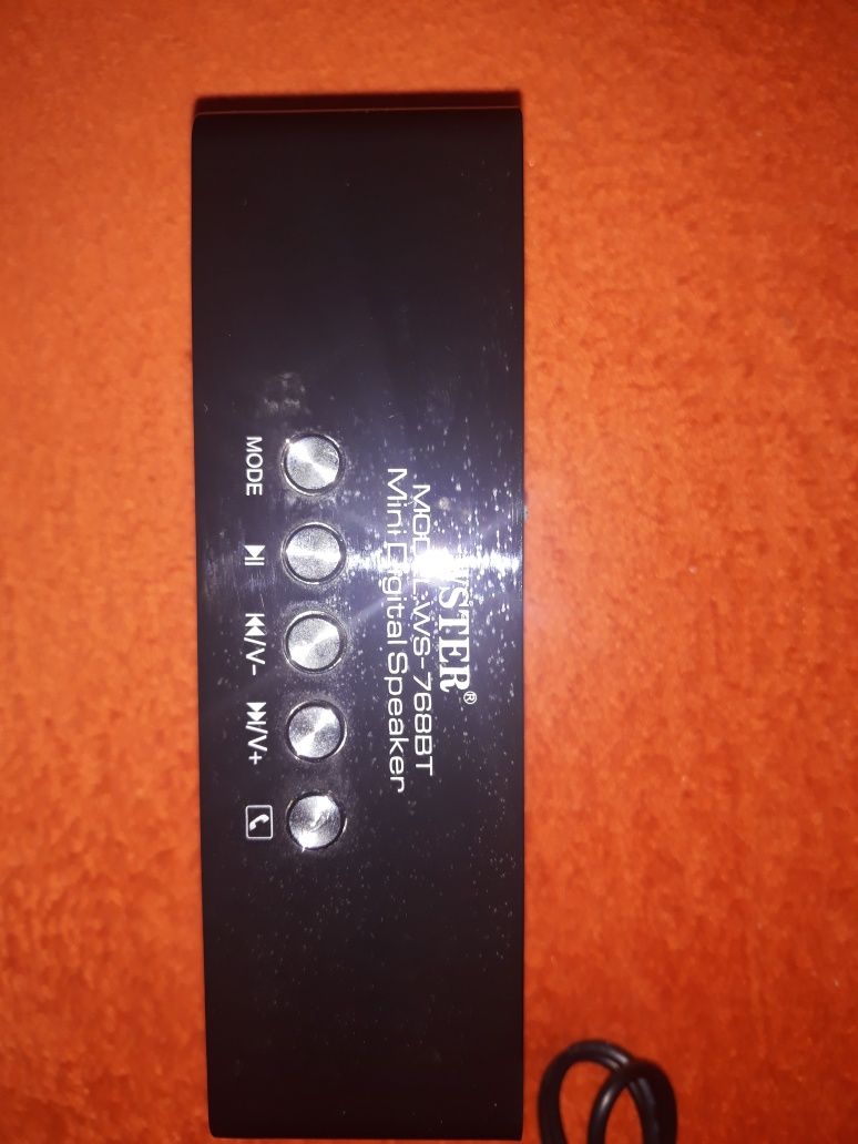 Приемник FM,USB,MicroSD новий.