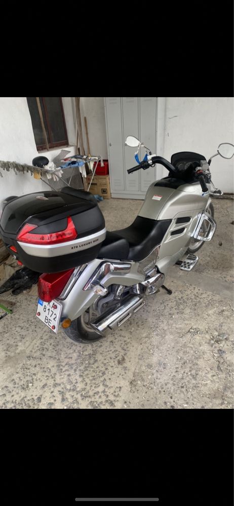Максі скутер CFMOTO автомат 250см