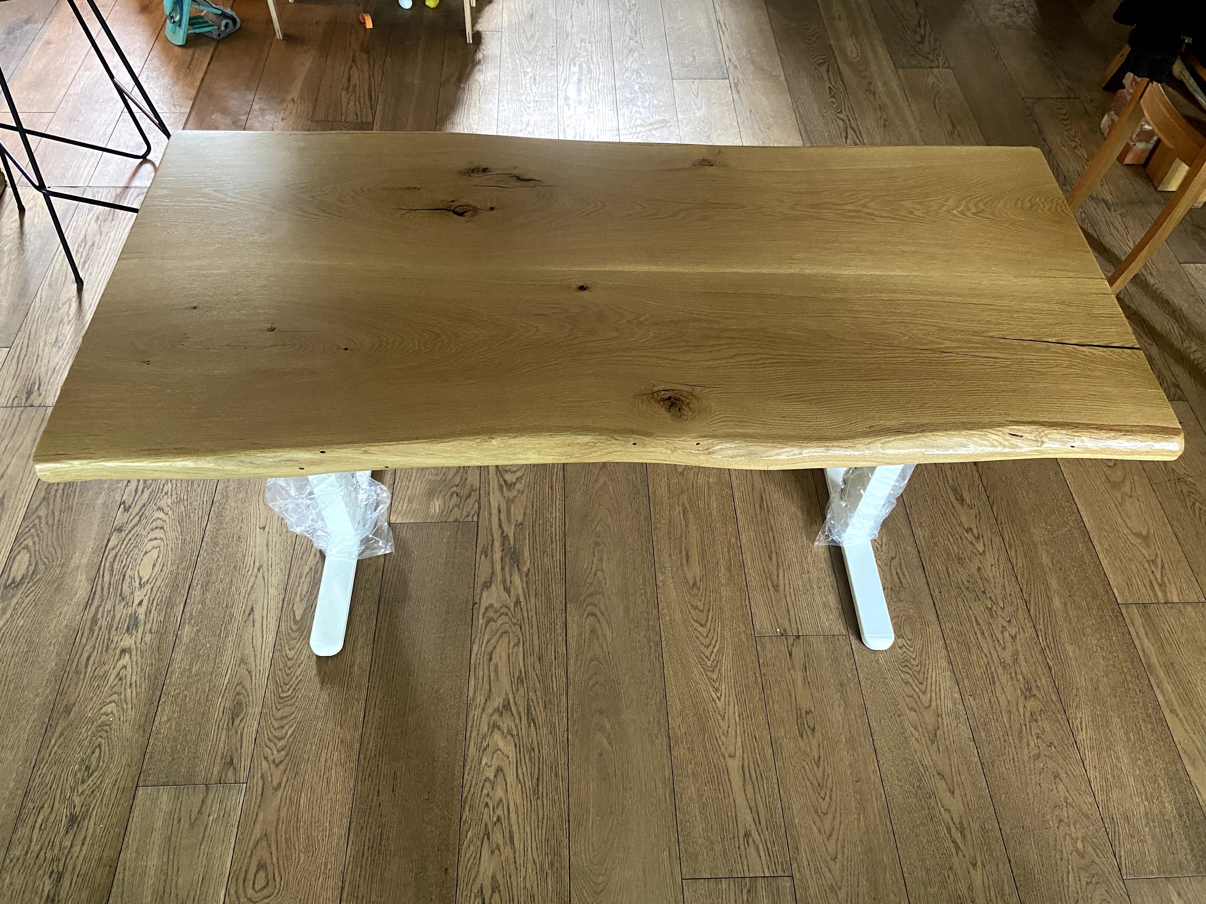 REGULOWANE biurko DĘBOWE 145 x 72-75, live edge grubosc blatu 4 cm