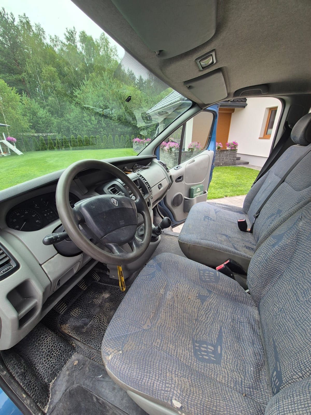 Renault Trafic 1.9 dci 6 miejsc