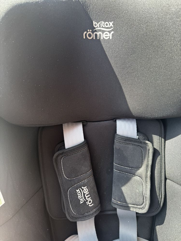 Britax romer dualfix M-size