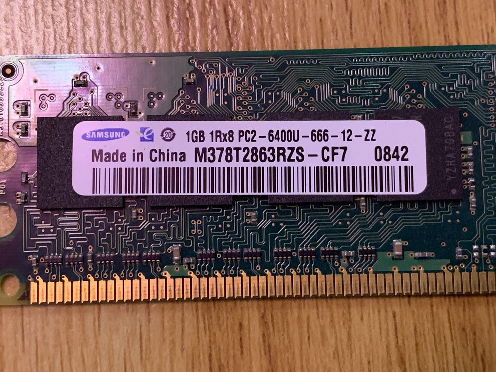 Samsung DIMM 1Gb DDR2-800MHz PC2-6400 CL6 (M378T2863RZS-CF7)