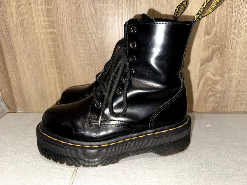 Dr. Martens Jadon