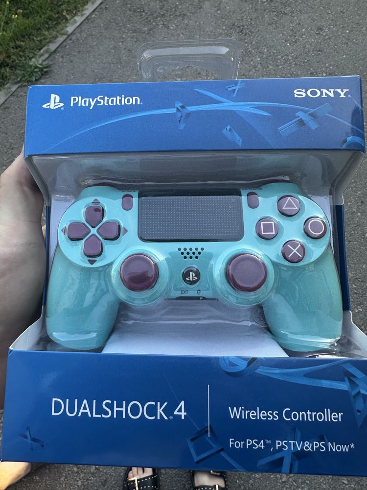 Ps 4 pro 1 tb (2 dualshock)