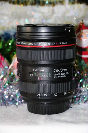 Canon EF 24-70mm F/4 L IS USM Lens w caps Macro + Image Stabilization