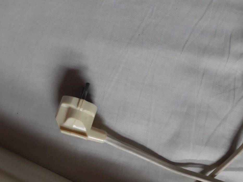 Лампа Delux для кварцевания + с лампочкой дневного света