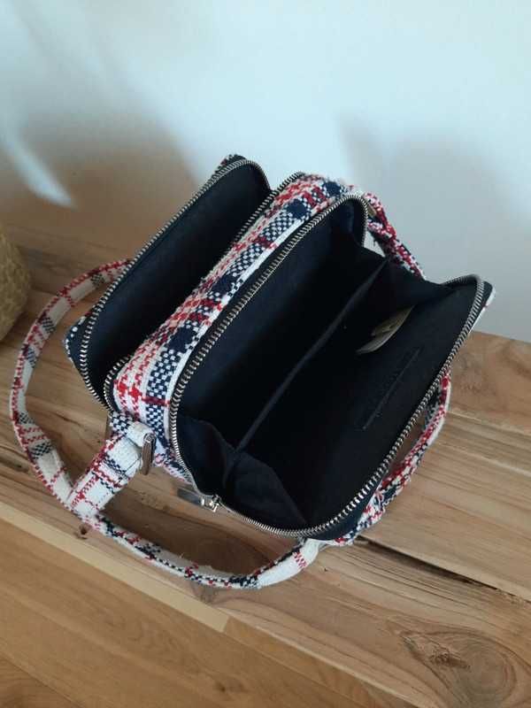 Torebka Reserved w kratkę. Jak nowa