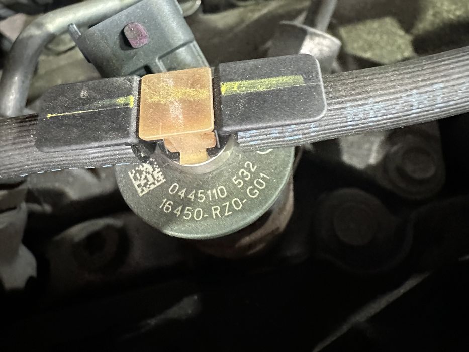 Форсунка паливна Honda CR-V Civic 1.6d 12-16 16450-rz0-g01