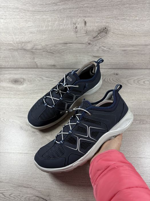 Ecco чоловічі кросівки 43 розмір