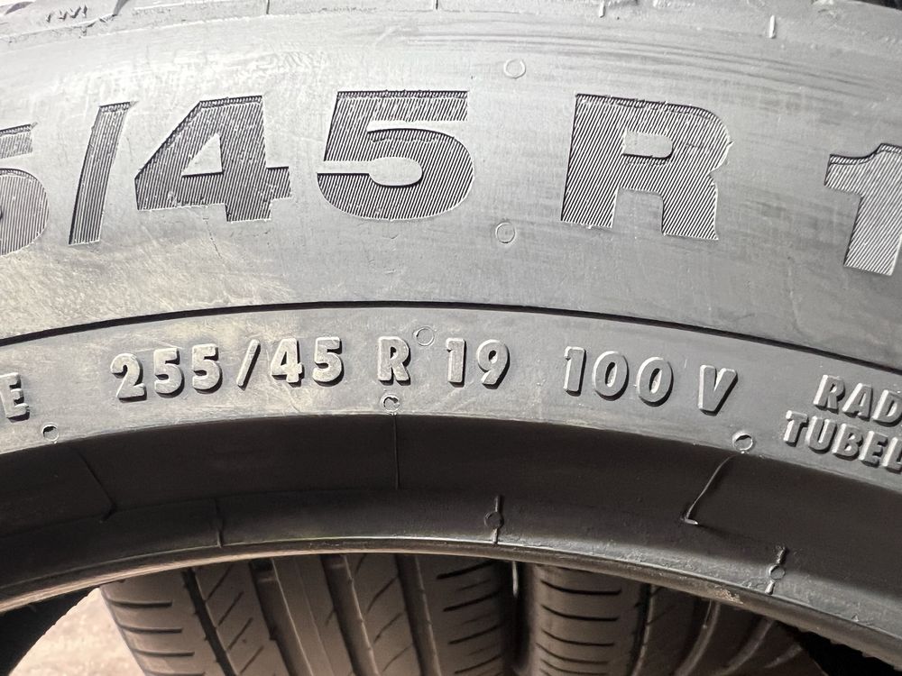 Continental 255/45R19 лето шины резина