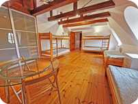 hostel - район WLOCHY ul. Flagowa - хостел, pokoje 2-4-6 местные