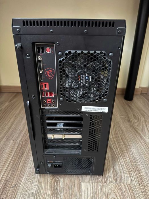 Komputer stacjonarny - Intel i7-9700K | Wi-Fi | Intel UHD Graphics 630