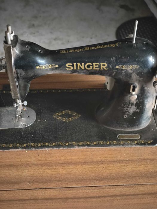 Maquina costura Singer Antiga com móvel manual ou com  motor elétrico