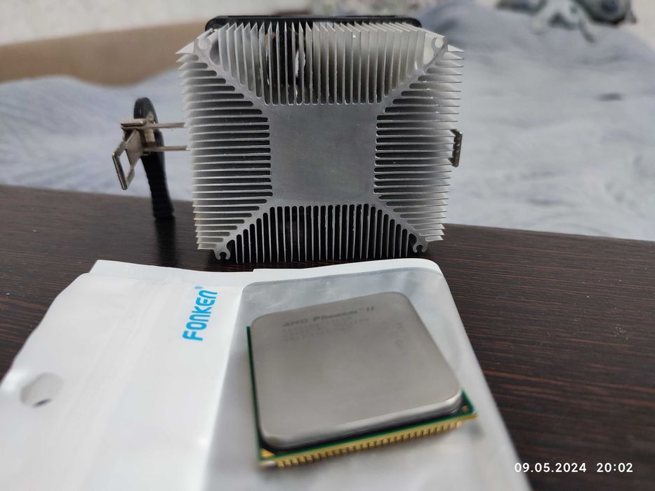 Процесор AMD Phenom II X2 560 3.3GHz(HDZ560WFGMBOX) sAM3 Black Edition