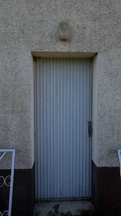 Porta de serviço200x80cm