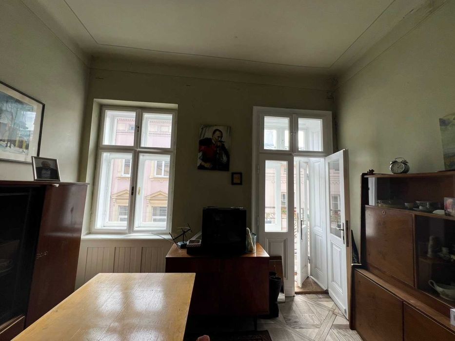 Продаж квартири центр. Львів. 2 кімнати