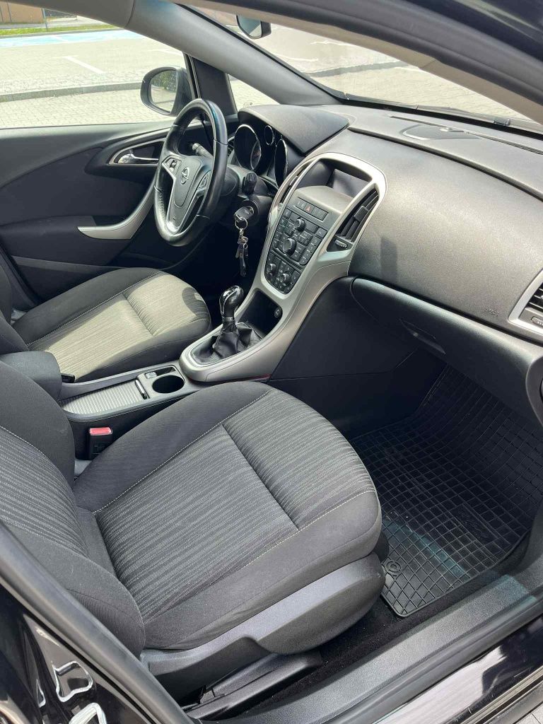 Opel Astra  1.4 turbo