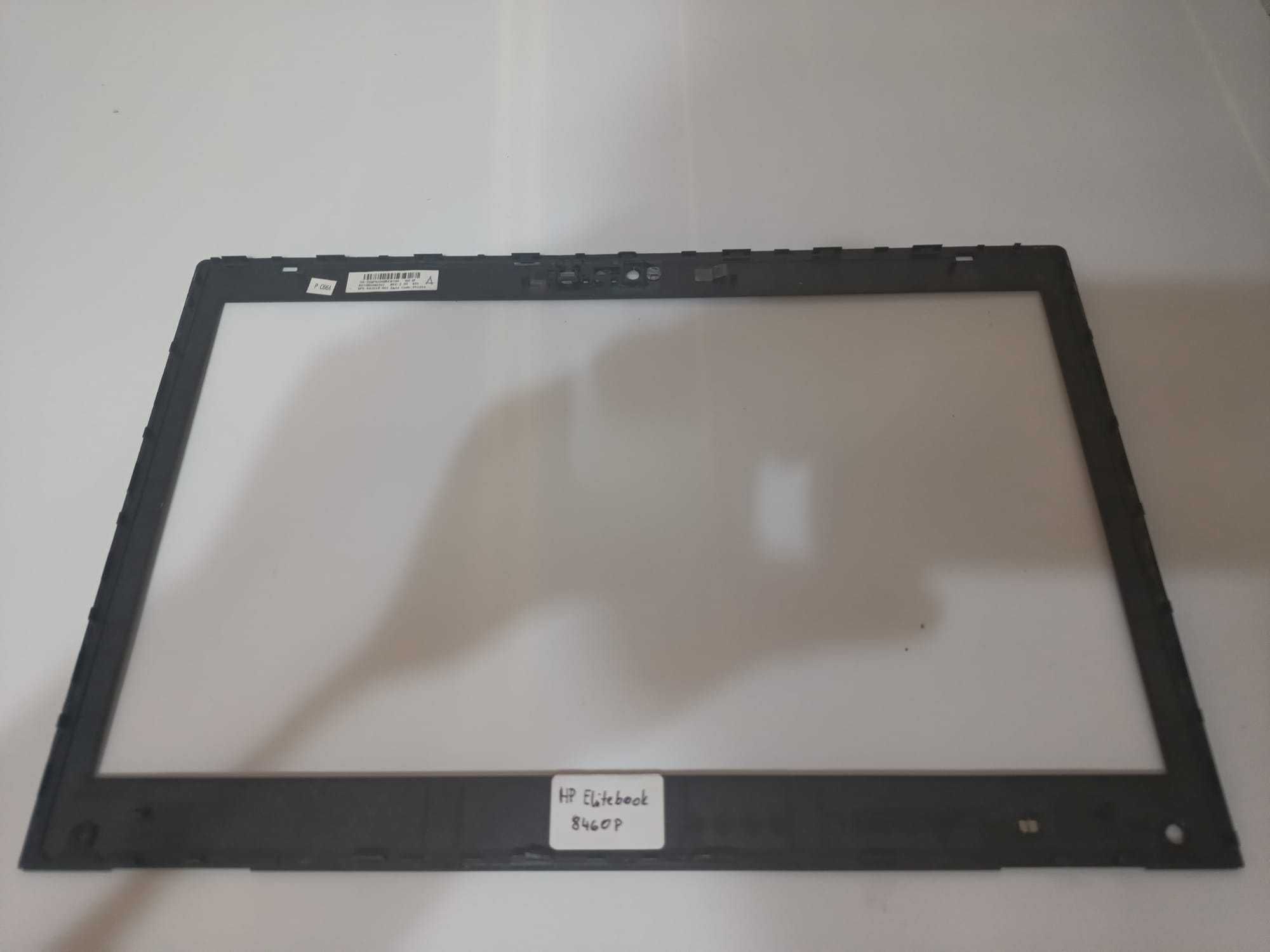 Oryginalna ramka matrycy laptopa HP Elitebook 8460P.