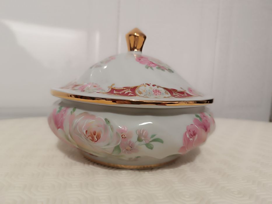 Terrina com Tampa. Porcelanas JS Portugal