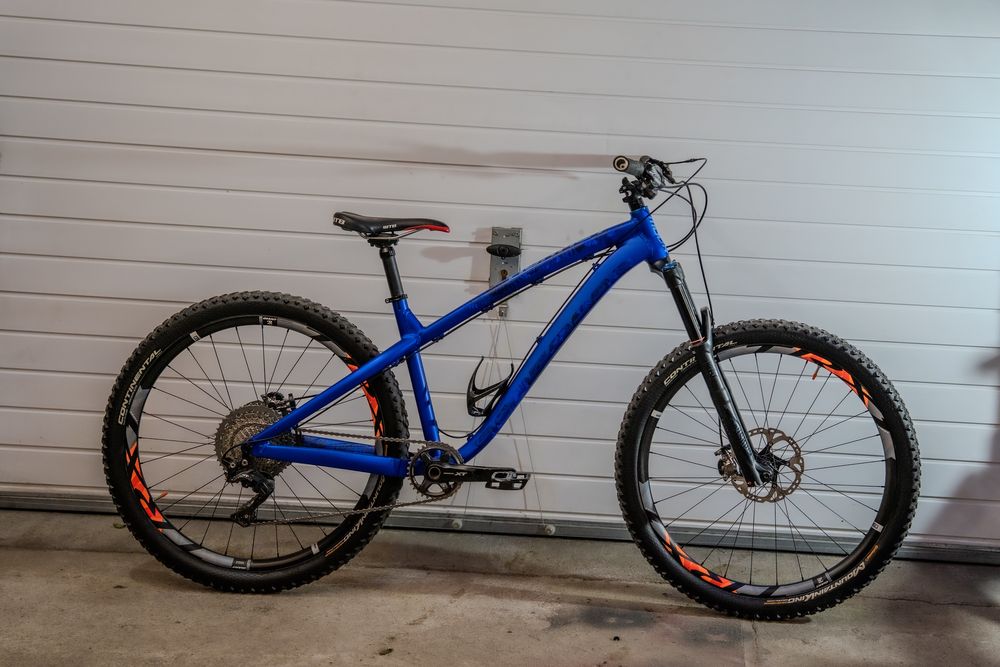 Dartmoor Hornet 27,5 Carbon Rock Shox