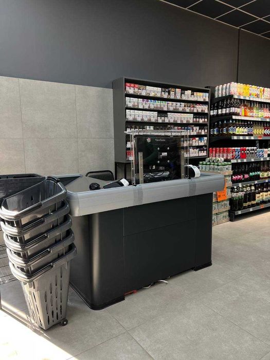 Холодильники, стелажі, кавамодулі, прикаси. Магазин "Під Ключ"