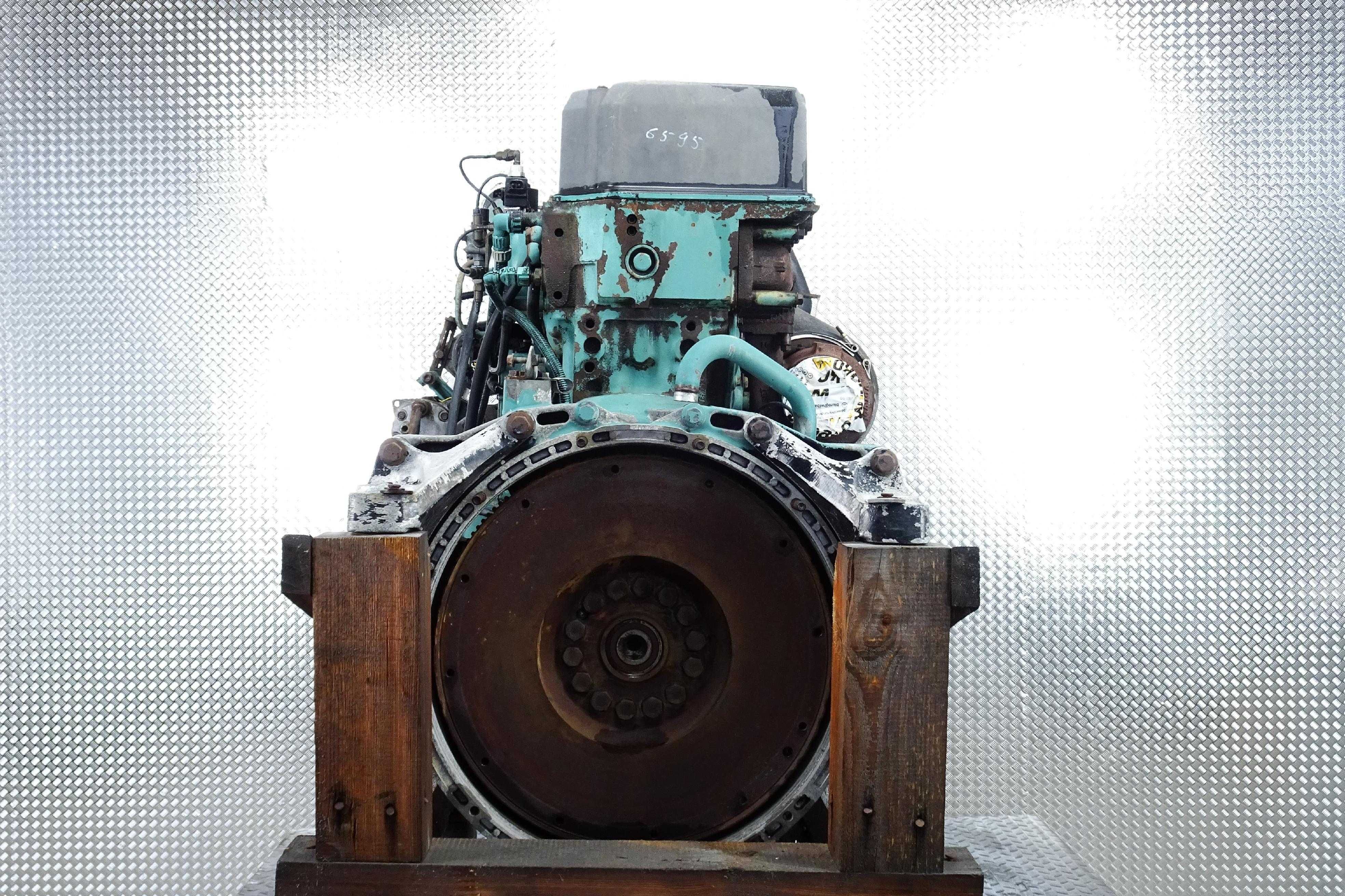 Silnik spalinowy - Volvo D12A