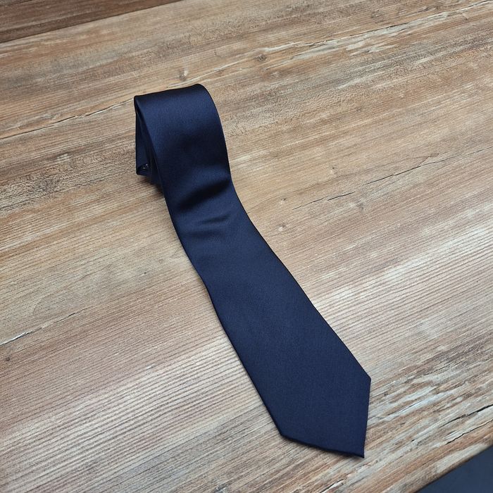 Wólczanka męski jedwabny krawat