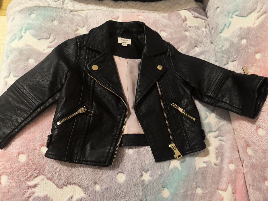 Czarna ramoneska elegancka dla księżniczki do stylizacji kurteczka