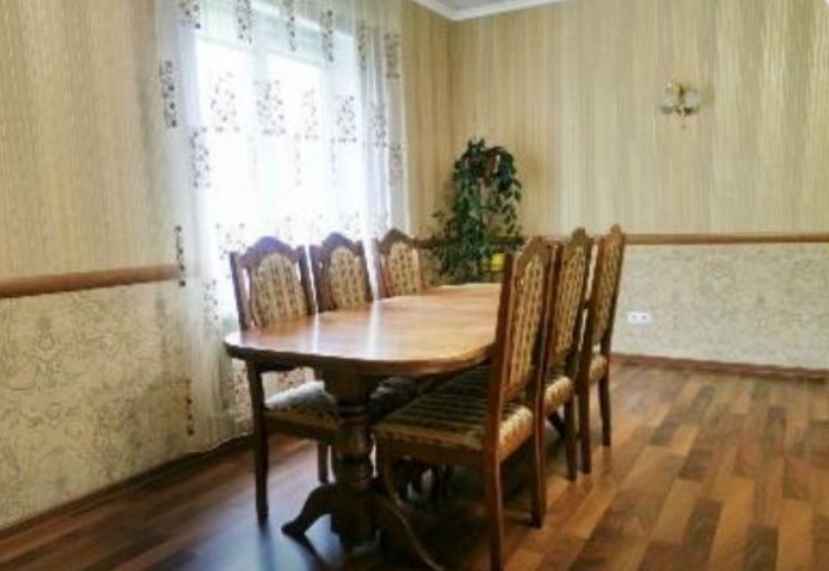 Продаж будинку в с.Глеваха Фастівського району.