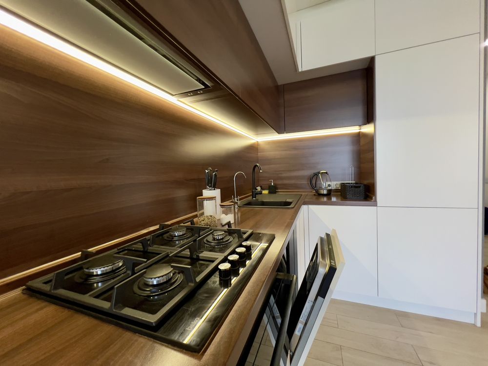 Продаж квартири в жк Жуковський 109 м2 3-х кімнатна