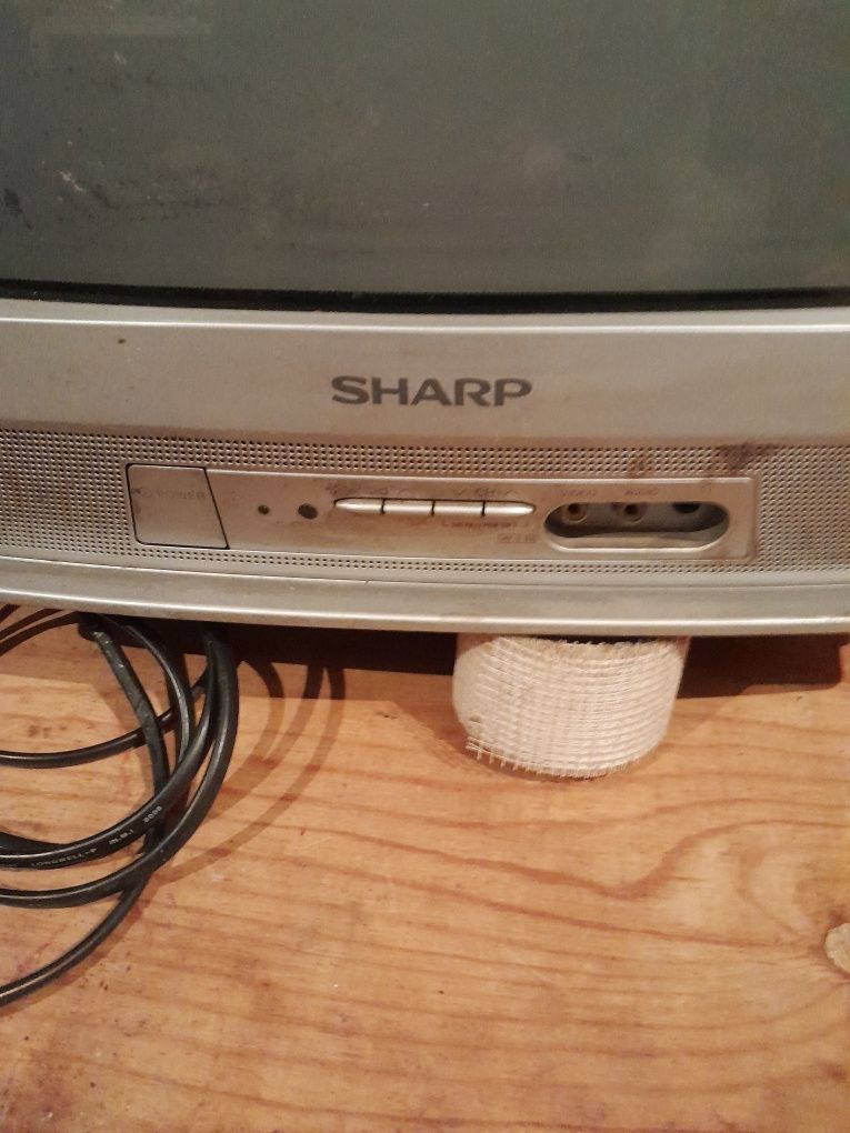 Телевізор SHARP робочий,картинка гарна,DVD плеєр