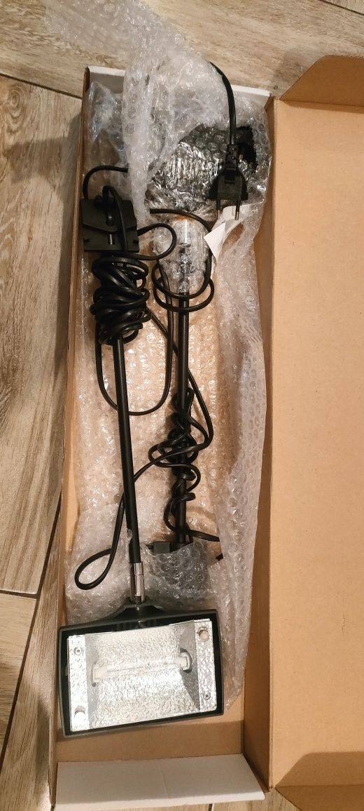 Lampy halogenowe. Nowe, na uchwyty.