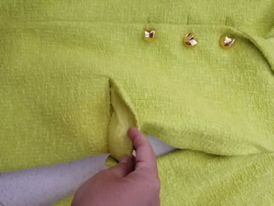 Casaco comprido de cor verde da Zara, tamanho Xs, novo