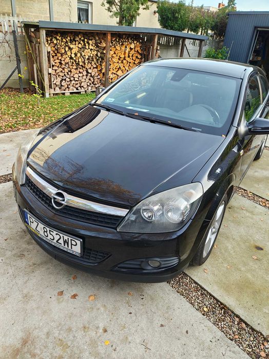 Opel Astra H GTC