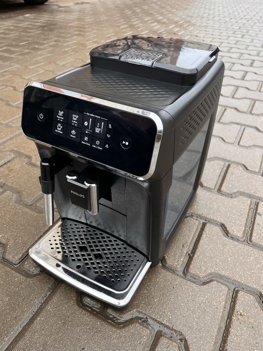 Кавомашина Philips LatteGo EP2220 2020 рік Обслужена