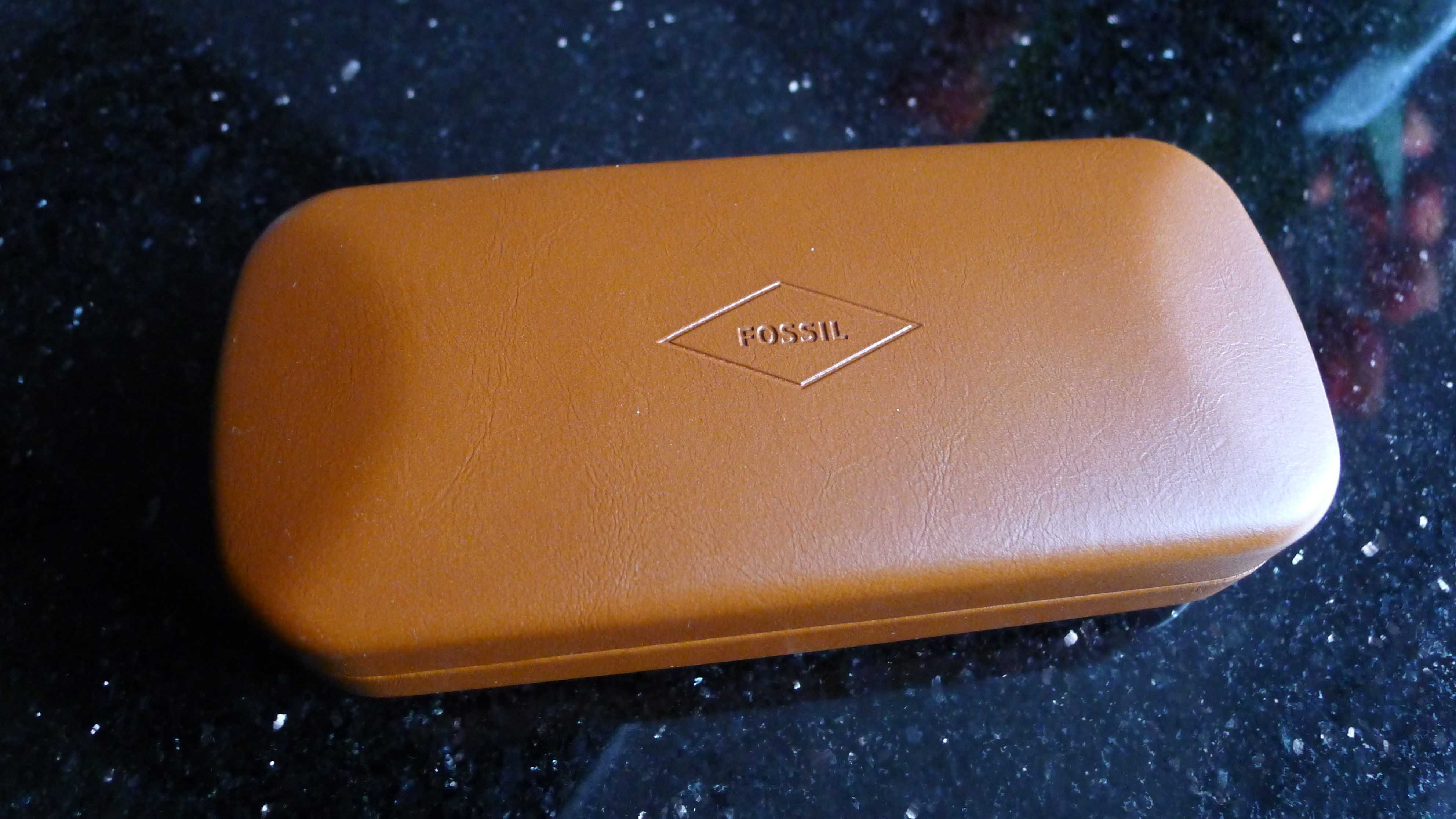 Fossil etui na okulary skóra naturalna