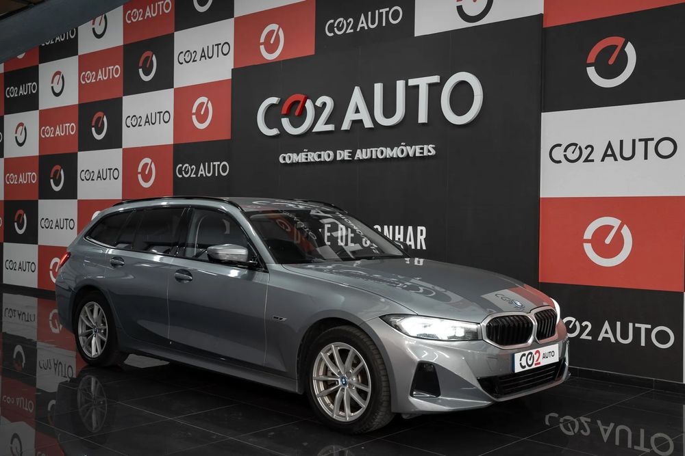 BMW 320 e Touring Corporate Edition Auto