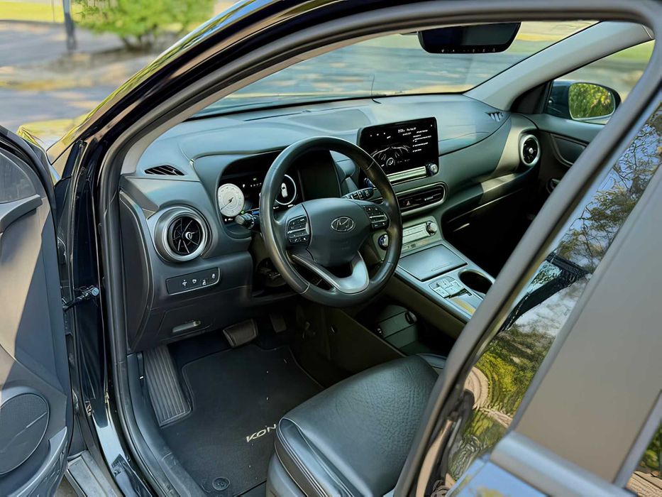 Hyundai Kona      2022