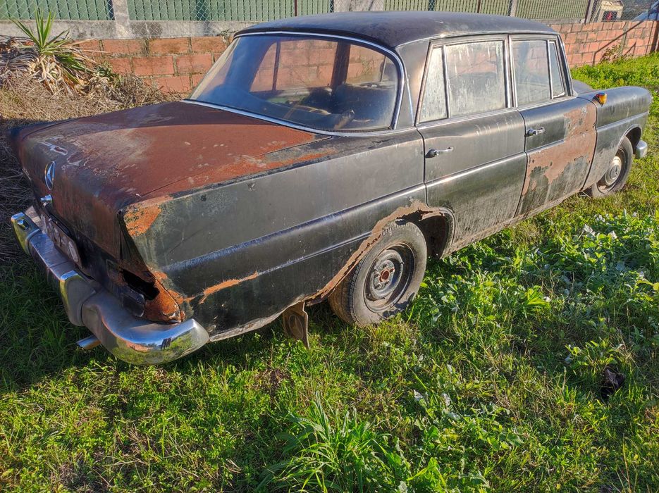 Mercedes benz W 110 190D