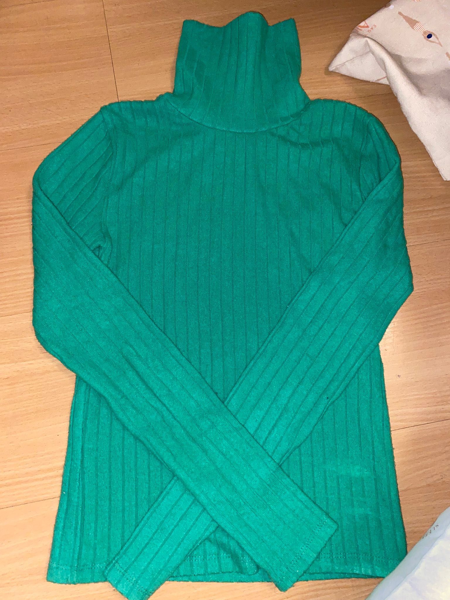 Camisola de gola alta Stradivarius