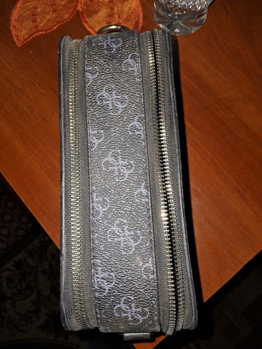 Сумочка-клатч нова