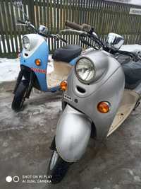 Ціна за два скутера Продам два інжекторних скутера Yamaha Vino 4 T і!